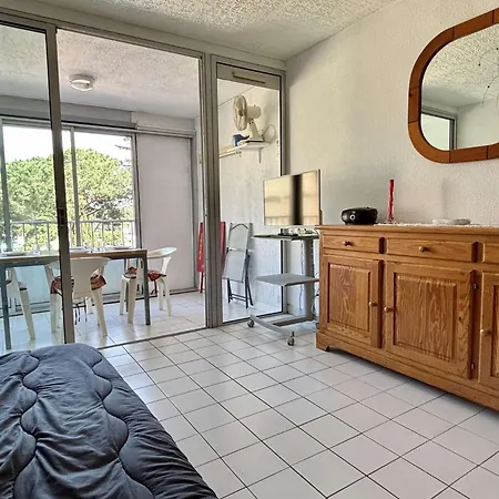 Dans Avec Piscine - 4 Couchages - Ar070-139 *